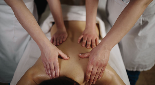 Массаж в 4 руки